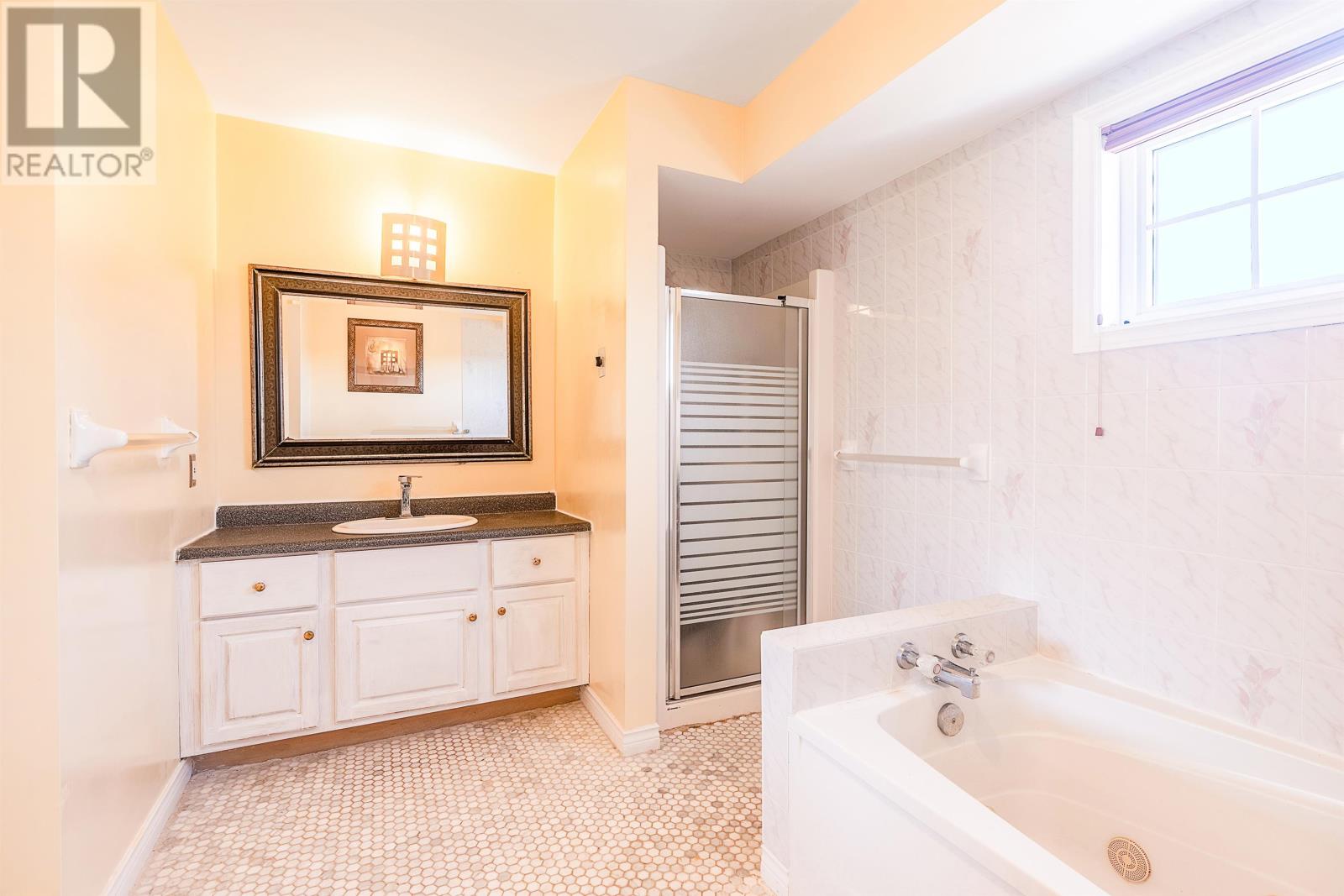 22 DOC BLANCHARD Crescent - 26