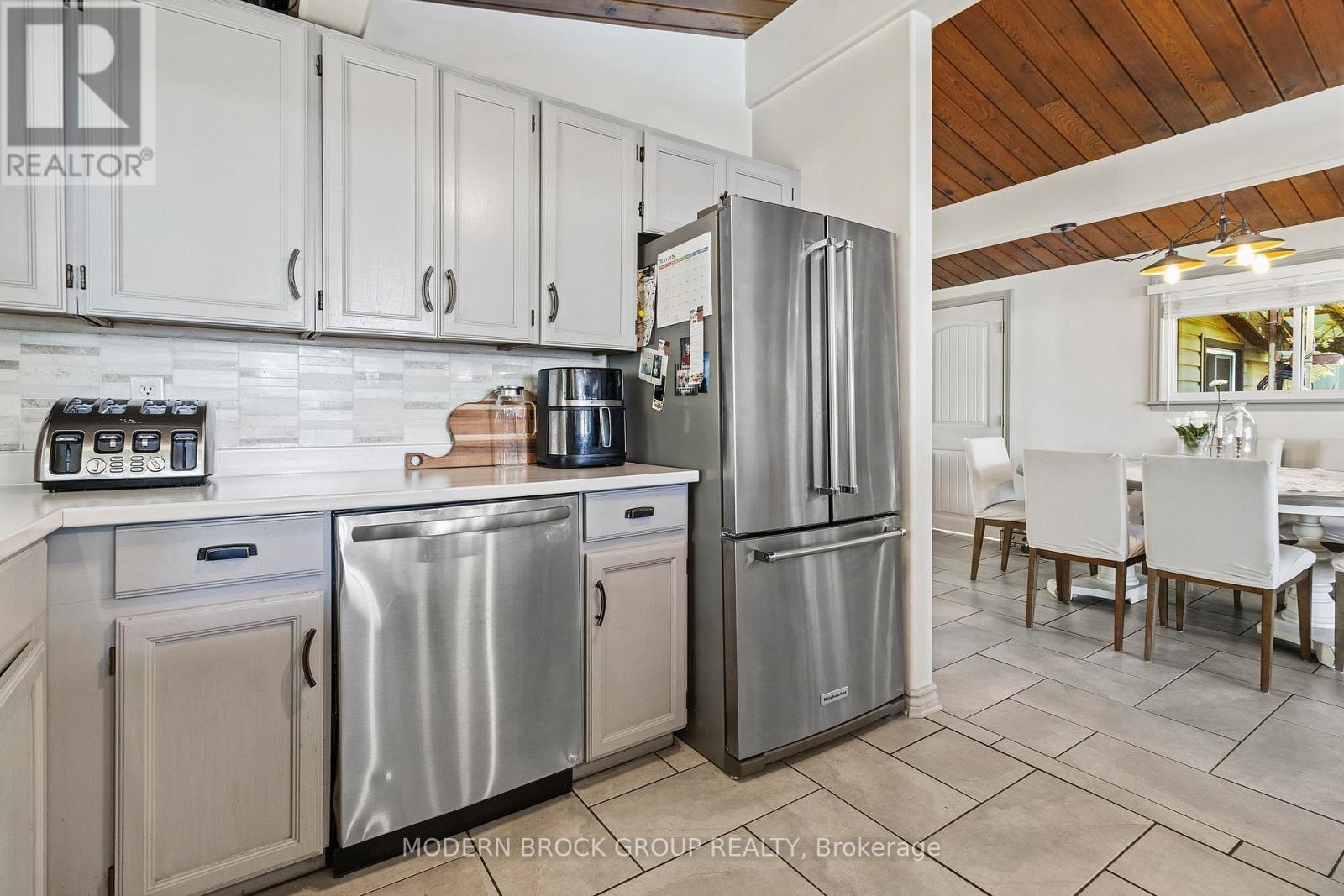 736 CEDAR PARK LANE S - 19