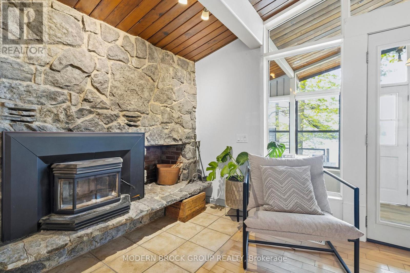 736 CEDAR PARK LANE S - 22