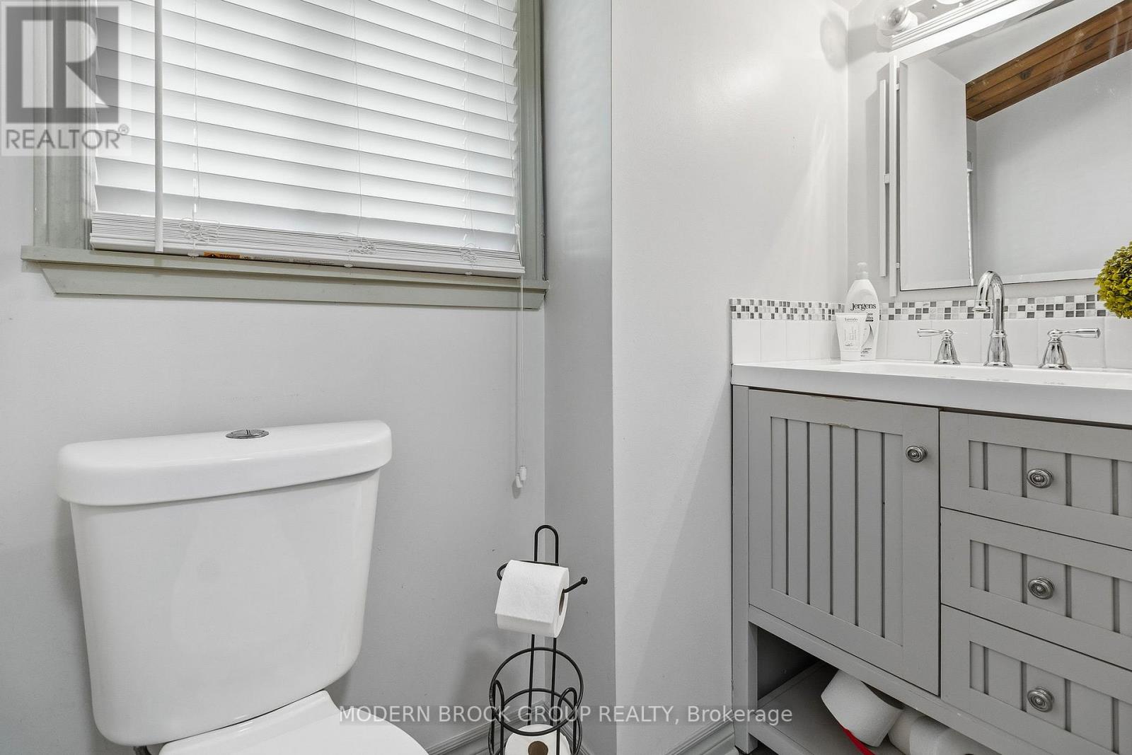736 CEDAR PARK LANE S - 31