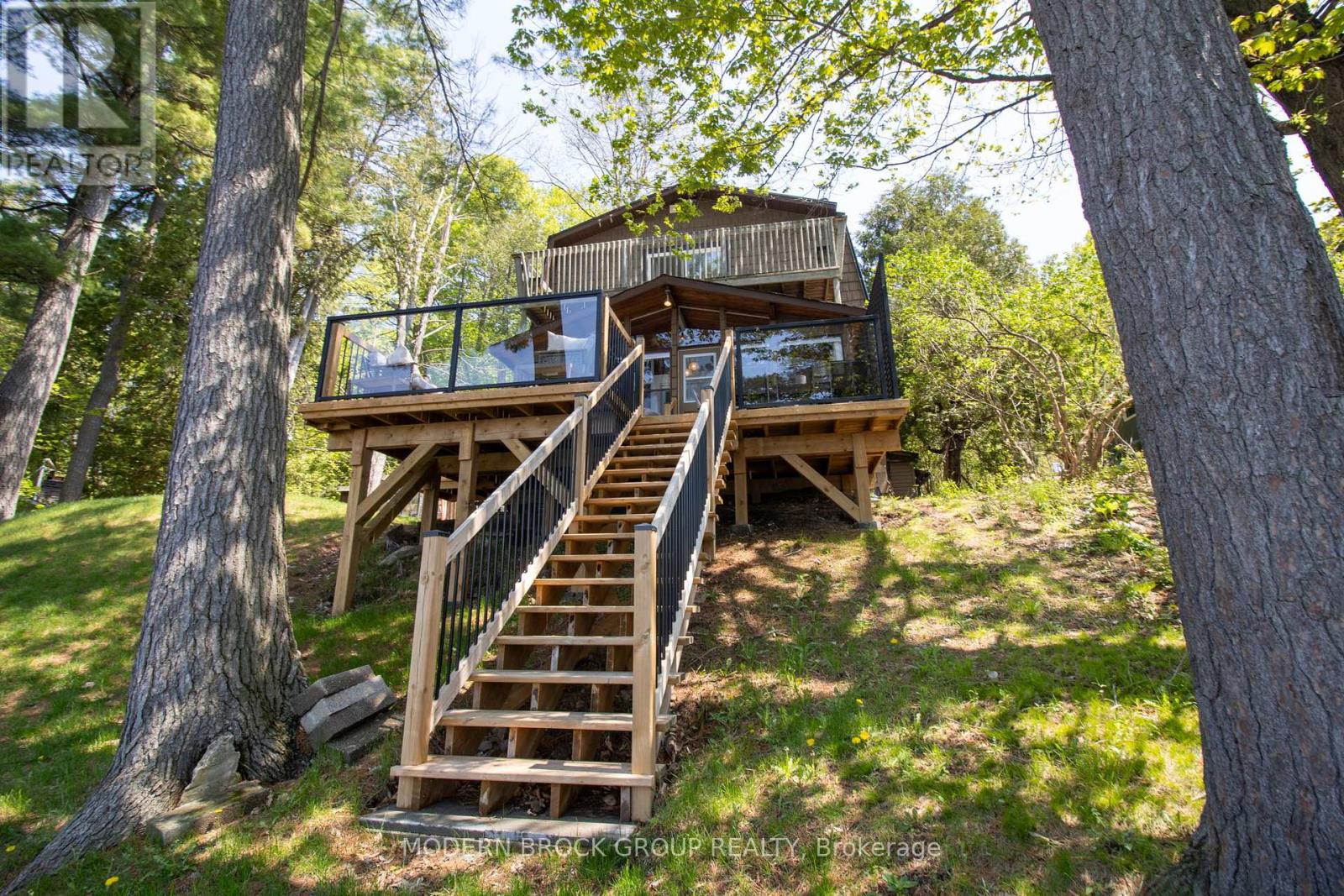 736 CEDAR PARK LANE S - 43