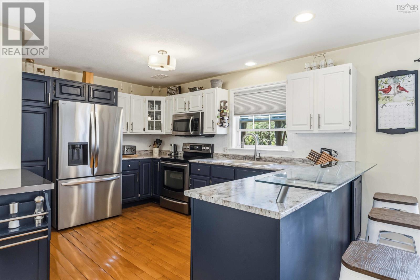 Property 21 of 47 of 495 Victoria Road
