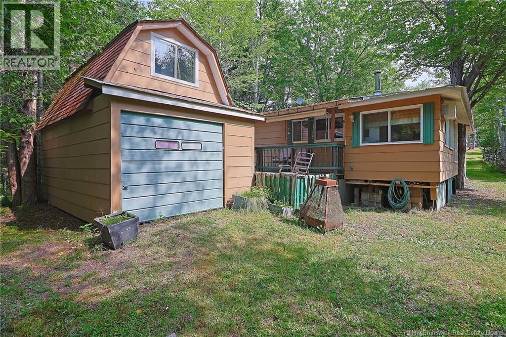 13 MILLS Crescent - 36