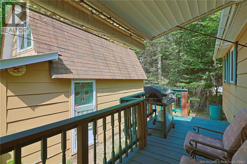 13 MILLS Crescent - 35