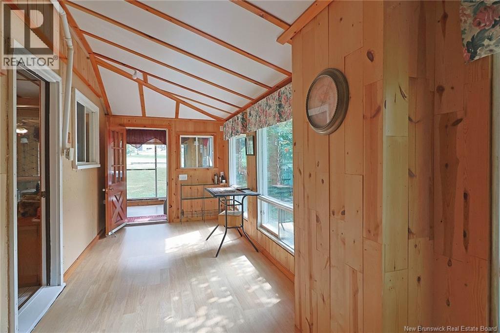 13 MILLS Crescent - 23