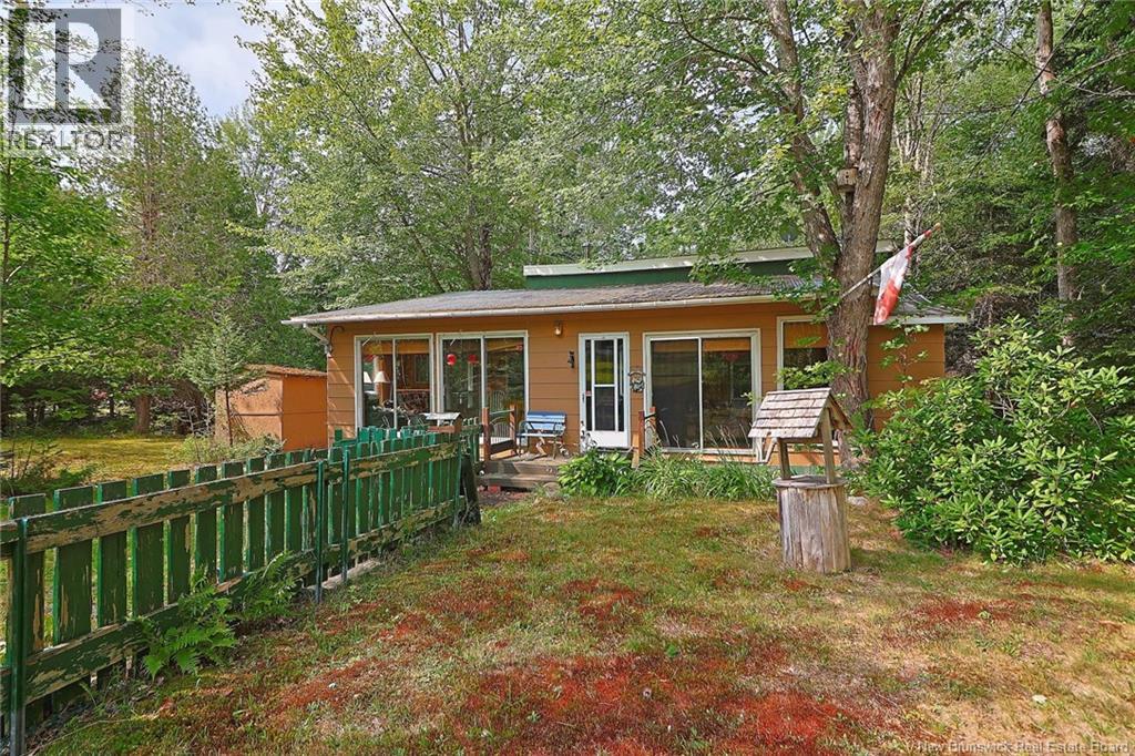 13 MILLS Crescent - 39