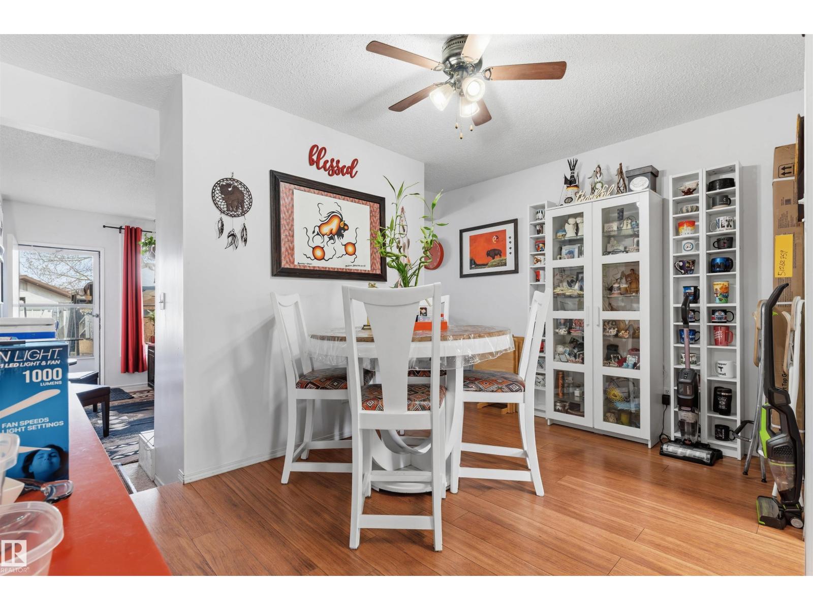 #54 1904 48 ST NW - 8