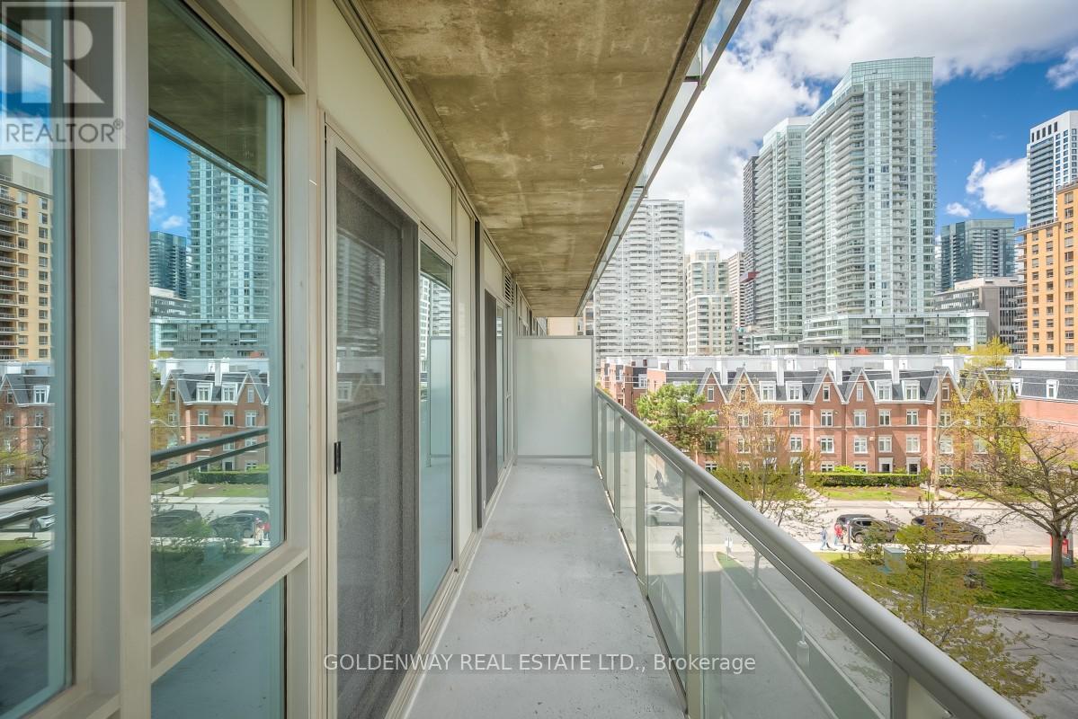 #401 83 REDPATH AVENUE - 14