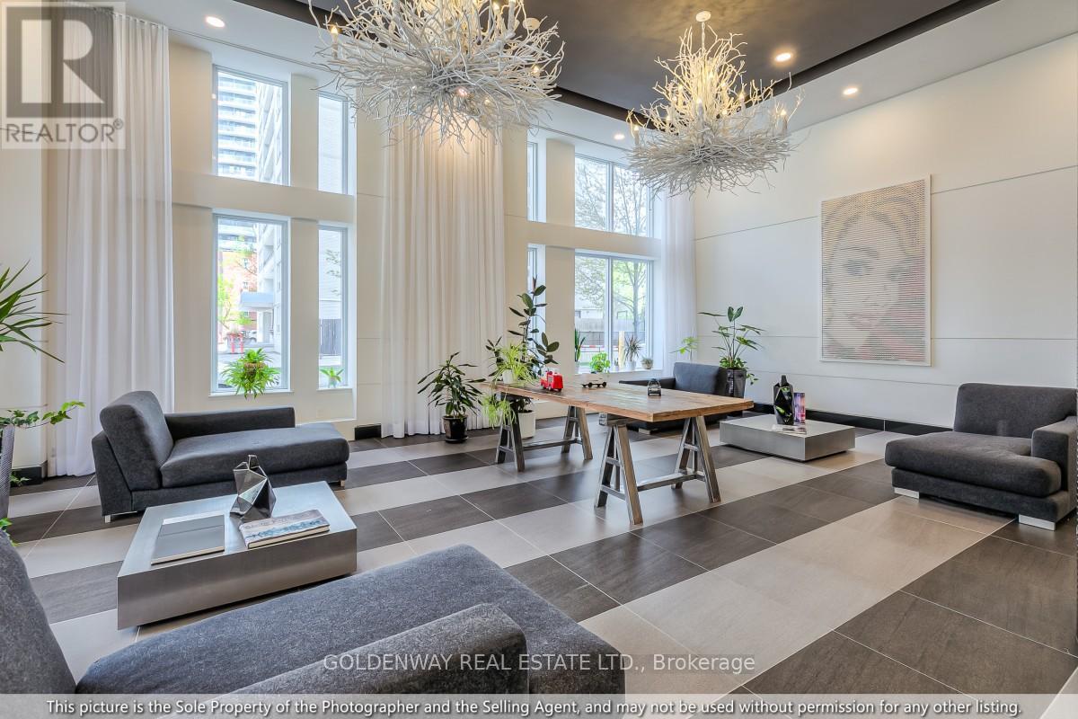 #401 83 REDPATH AVENUE - 17