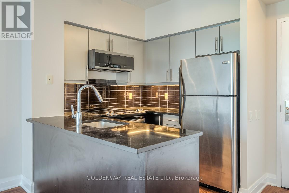 #401 83 REDPATH AVENUE - 6