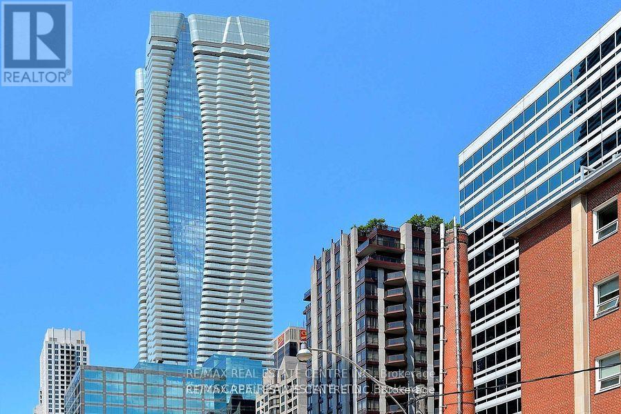 Listing photo of 5107 - 1 BLOOR STREET