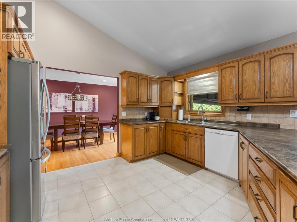 835 SORGE, LaSalle, Ontario, N9J3G2 — Photo 27
