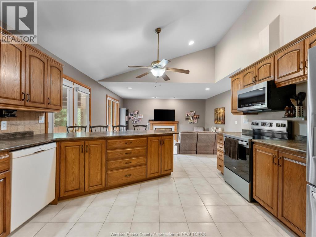 835 SORGE, LaSalle, Ontario, N9J3G2 — Photo 5