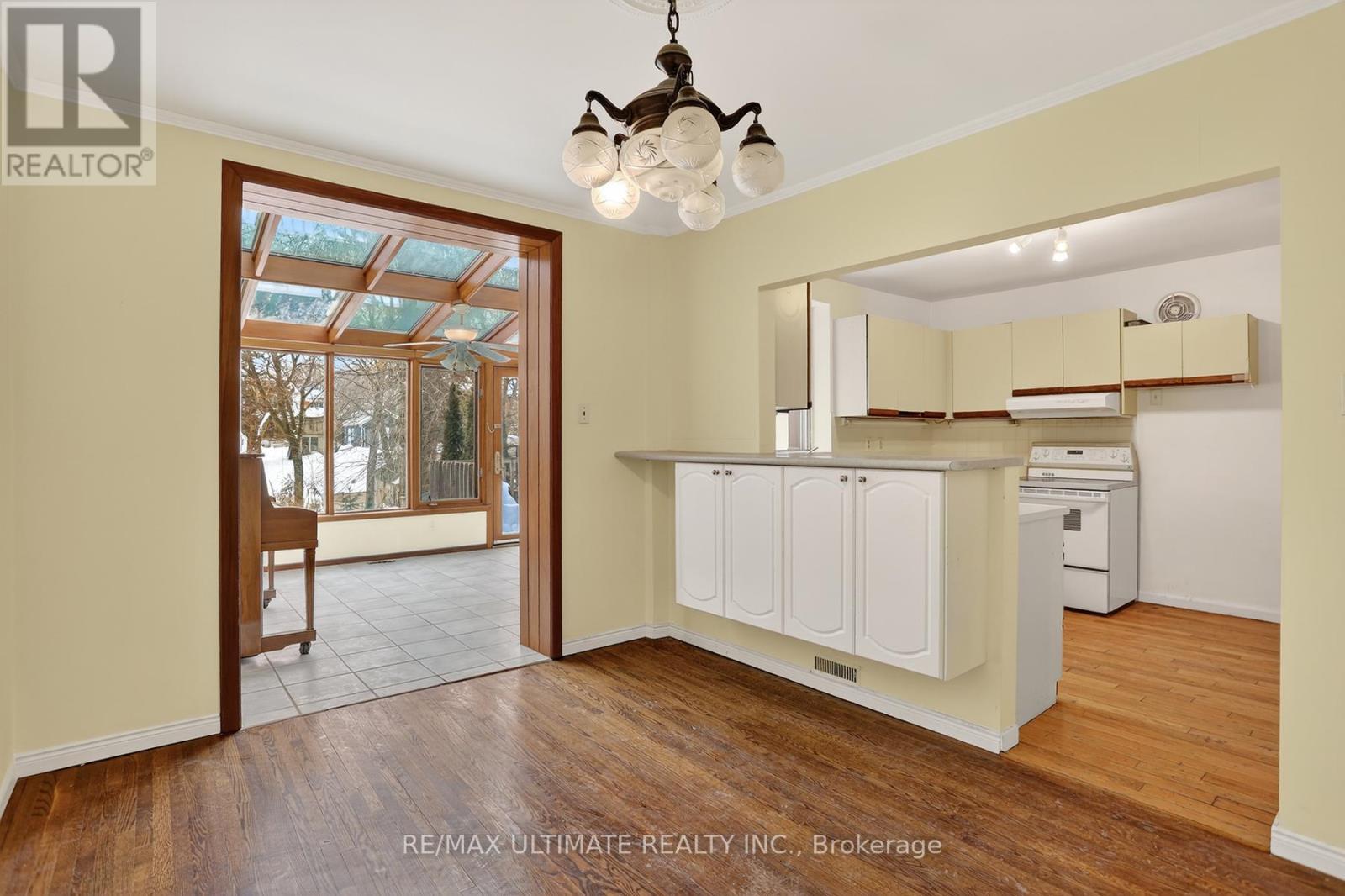 387 KEEWATIN AVENUE - 12