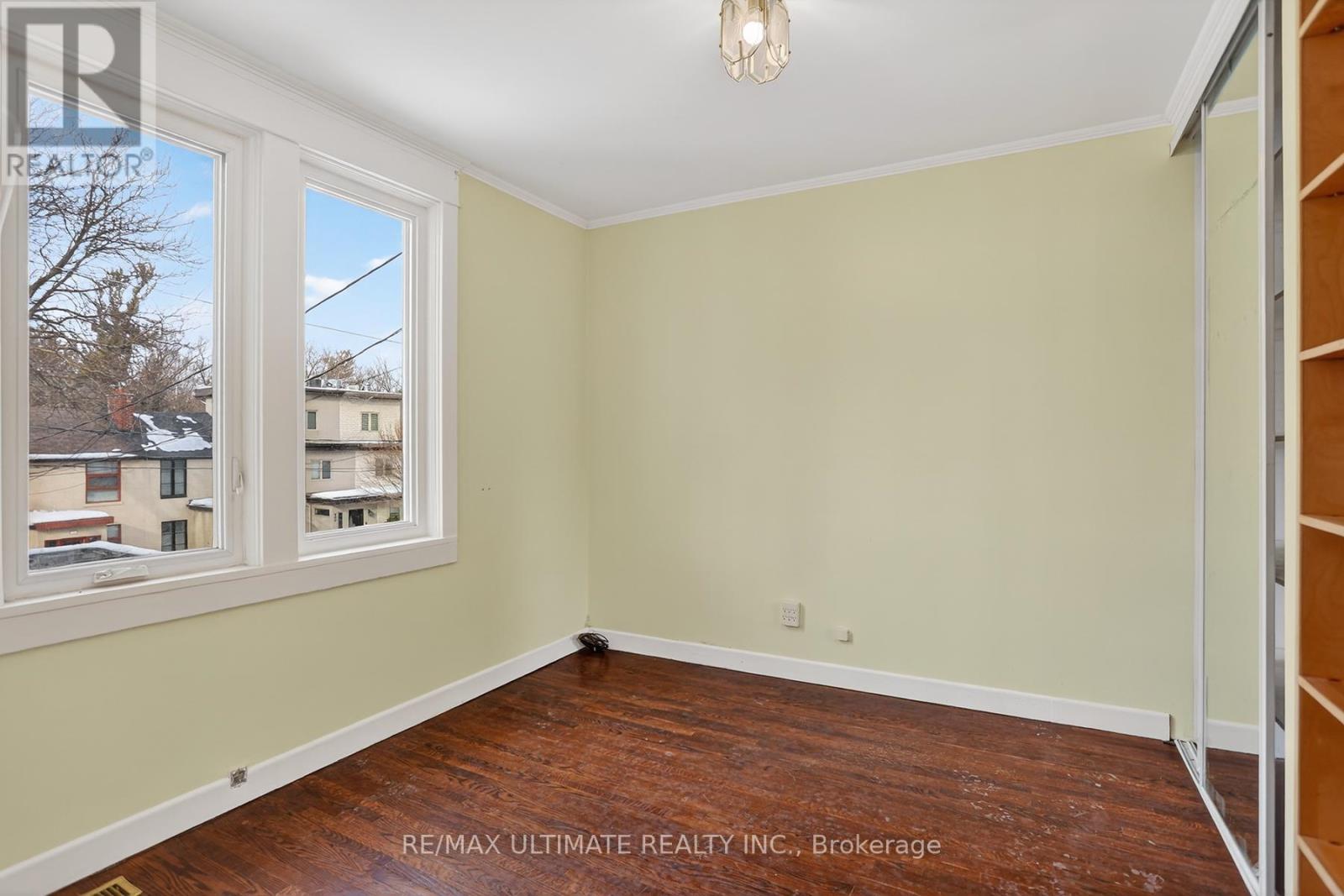 387 KEEWATIN AVENUE - 6