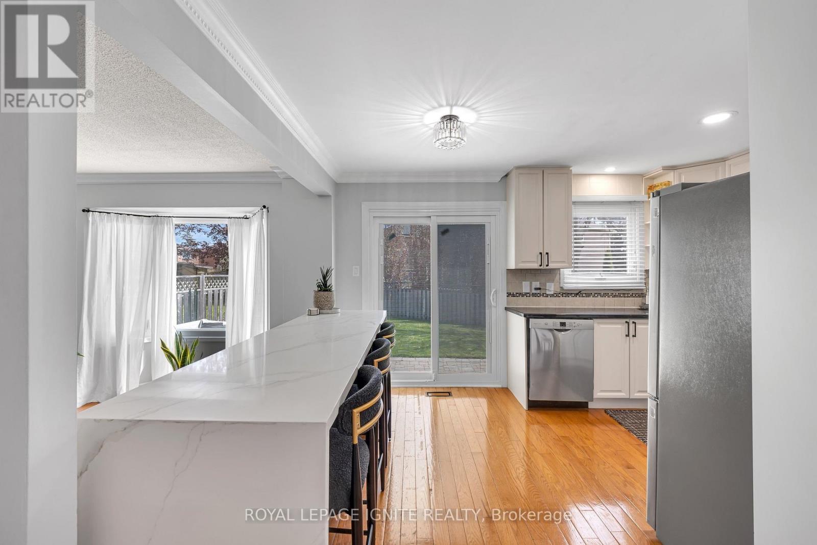 23 SHALLICE COURT - 16