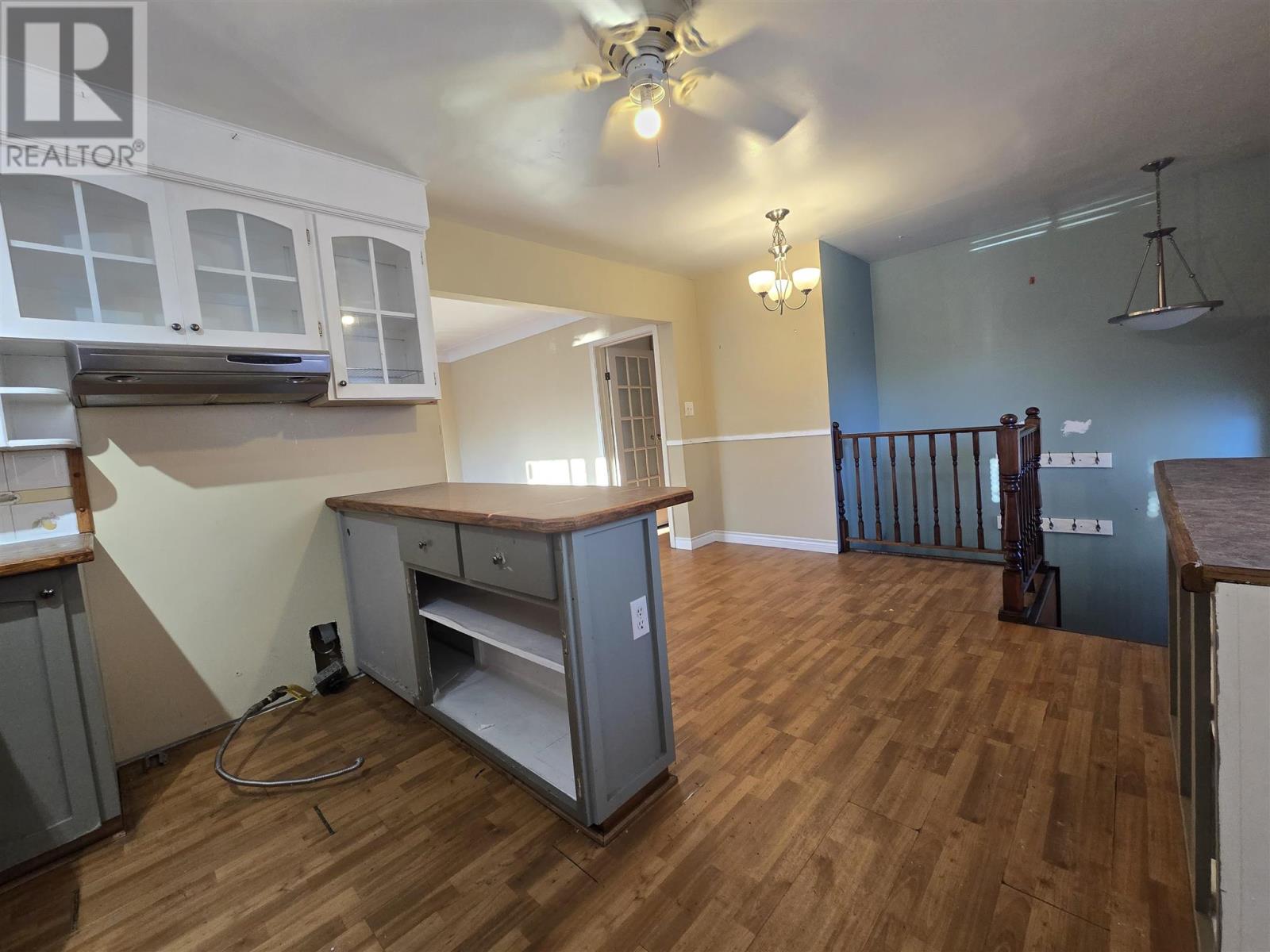 176 Glasgow AVE - 6