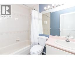1702 1020 View St, Victoria, BC V8V4Y4 Photo 24