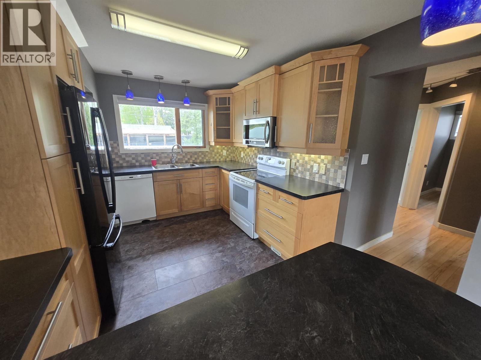 349 GARDNER STREET - 10