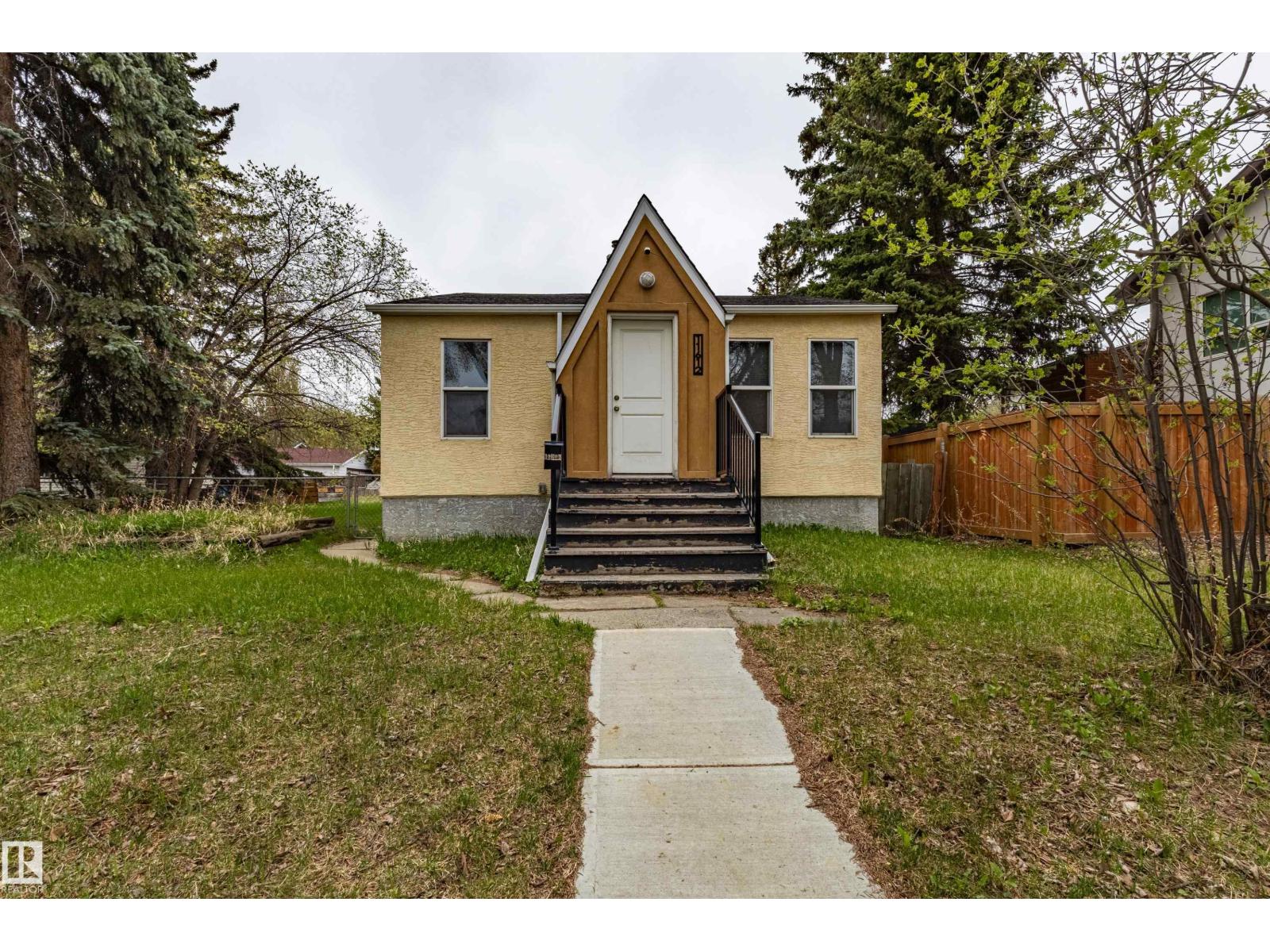 11612 130 AV NW - 34