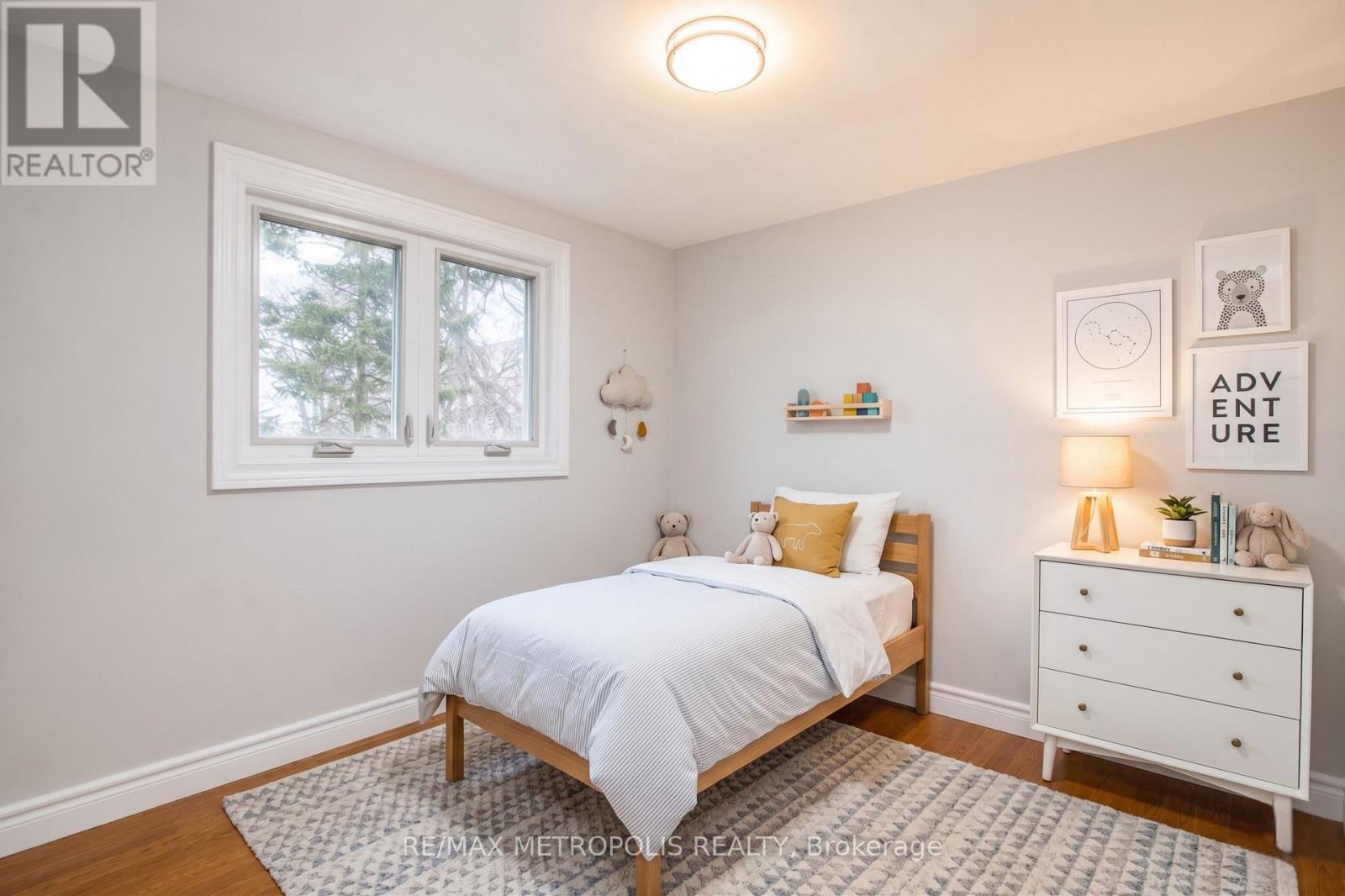 1098 CEDAR STREET - 4