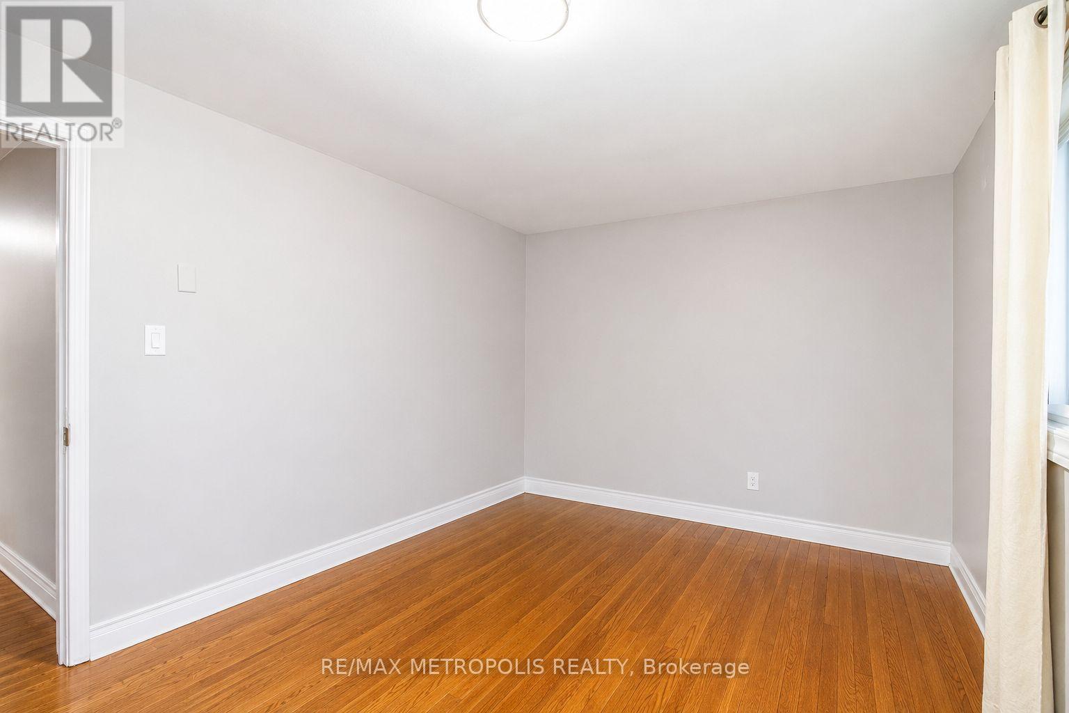 1098 CEDAR STREET - 11
