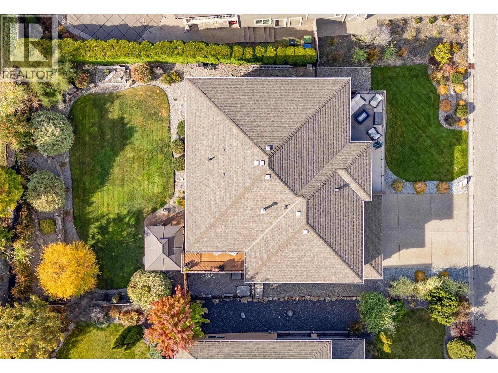 737 Kuipers Crescent - 76
