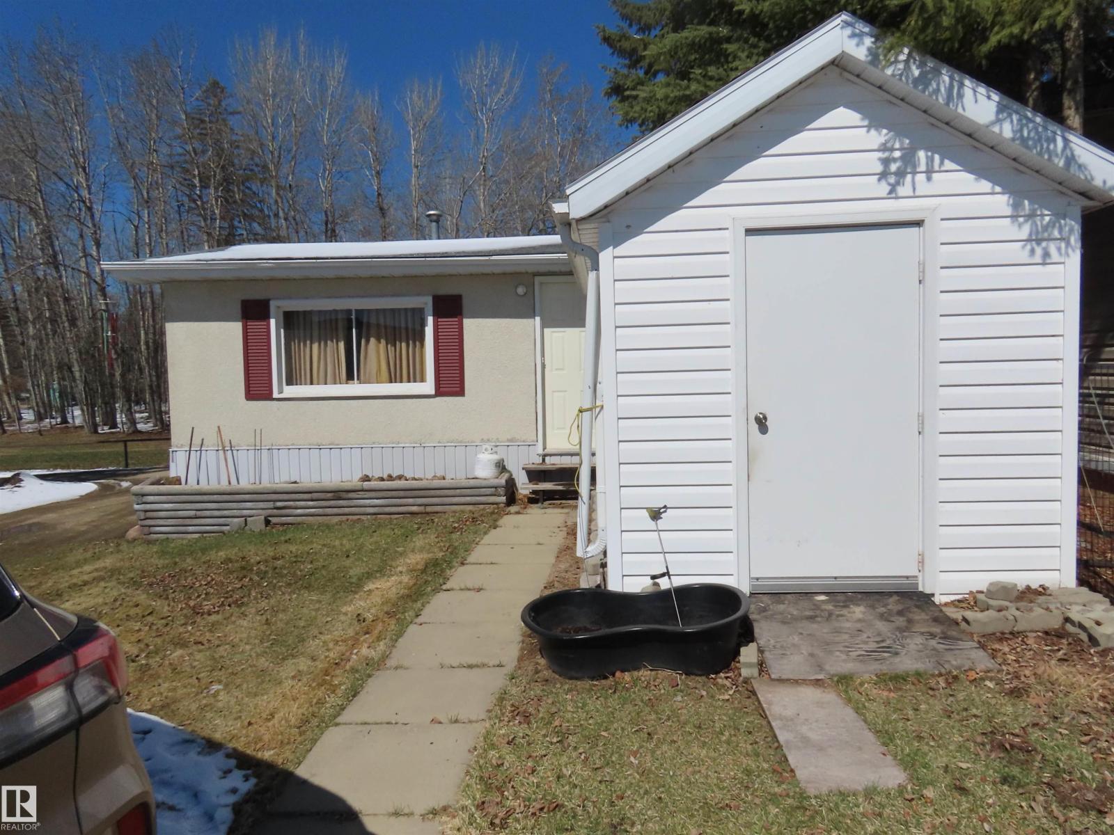 98 Lakeview DR — photo 36