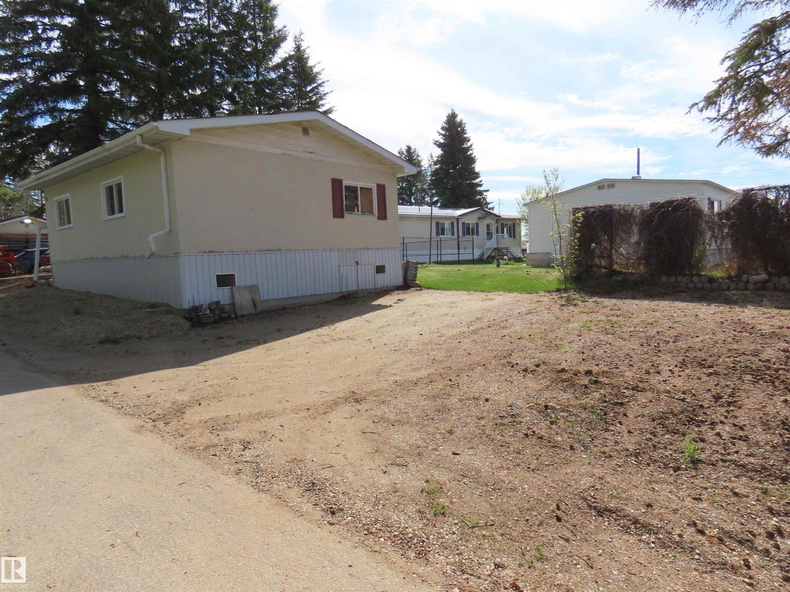 98 Lakeview DR — photo 10