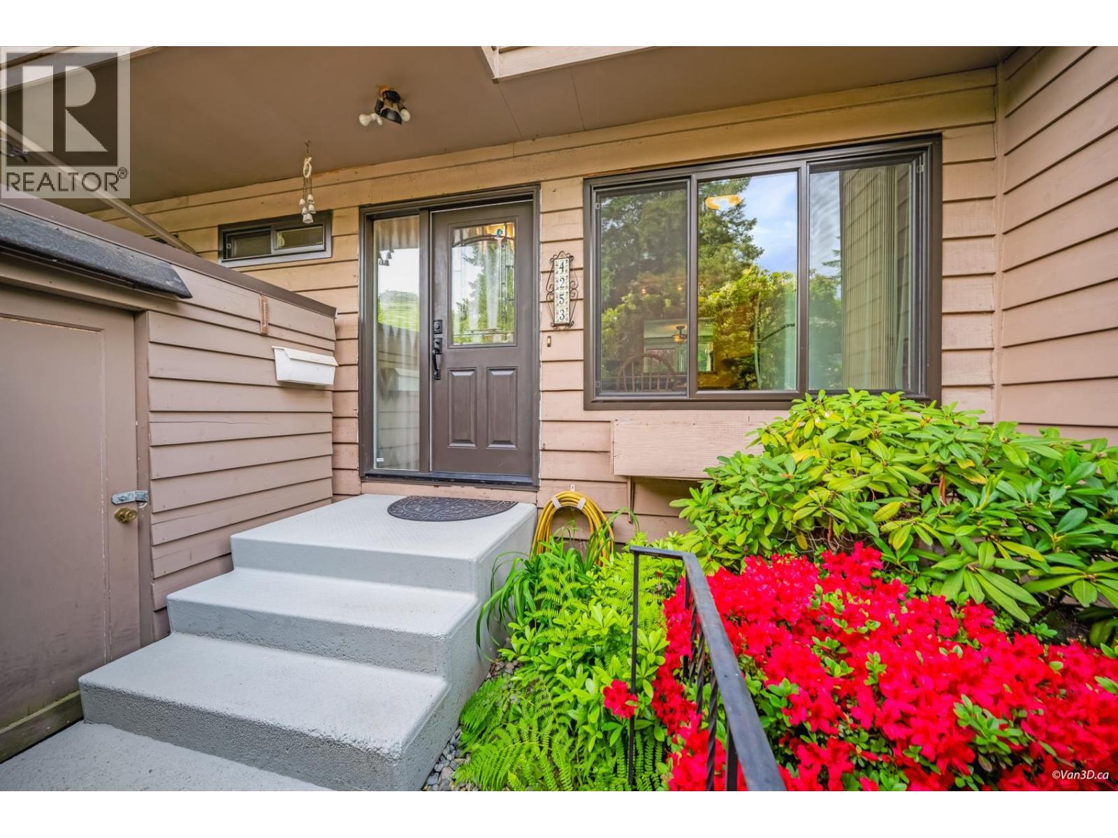 4253 BIRCHWOOD CRESCENT, Burnaby