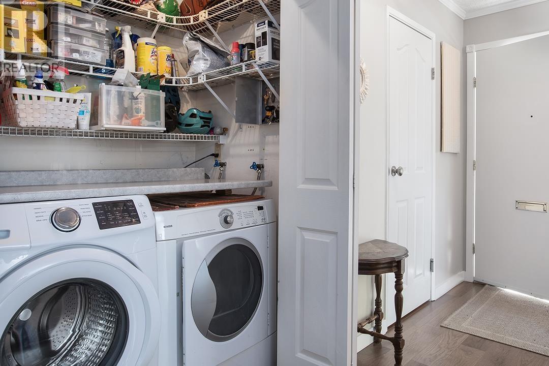 21 230 W 14TH STREET, North Vancouver