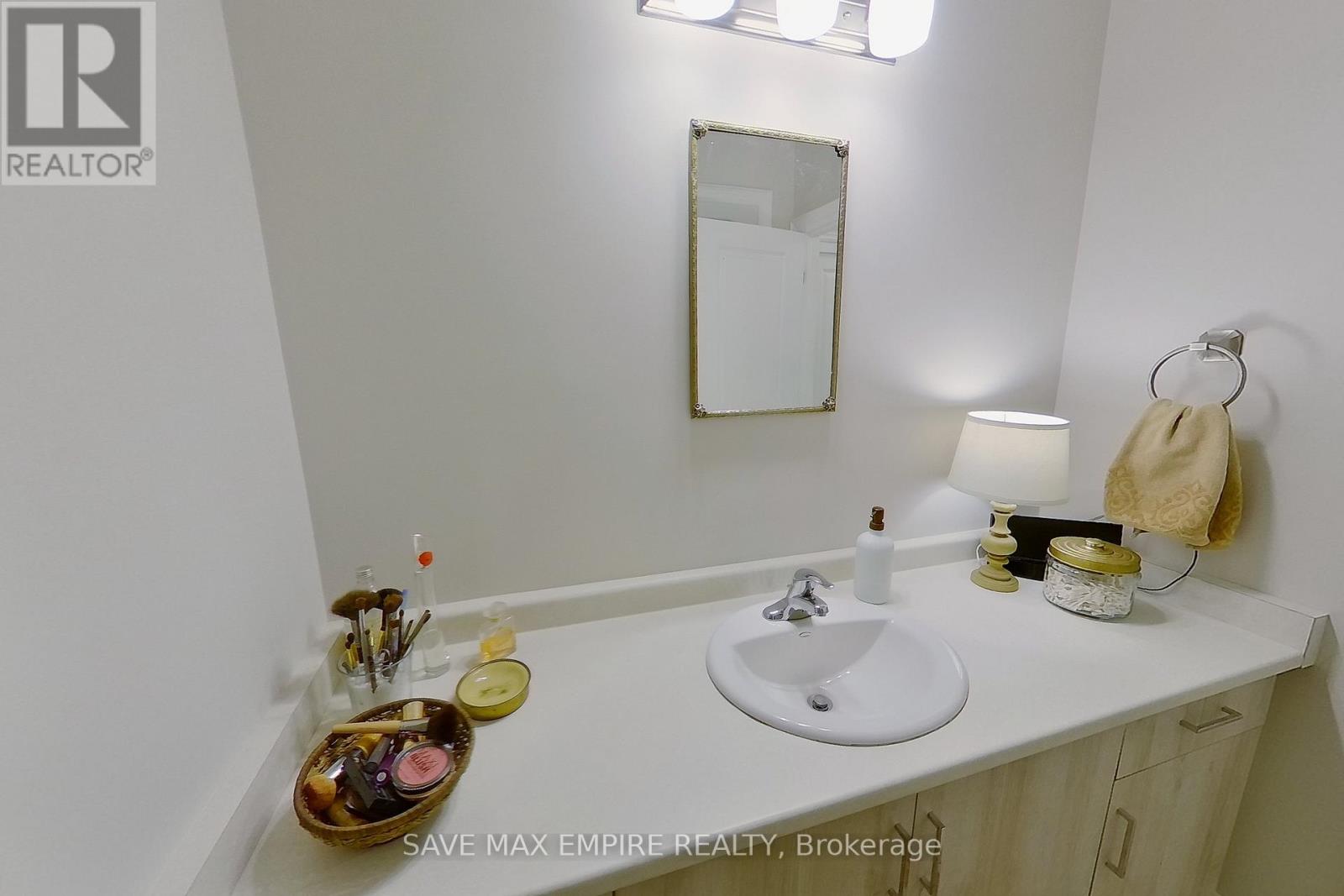 435 WILLIAMS CRESCENT - 22