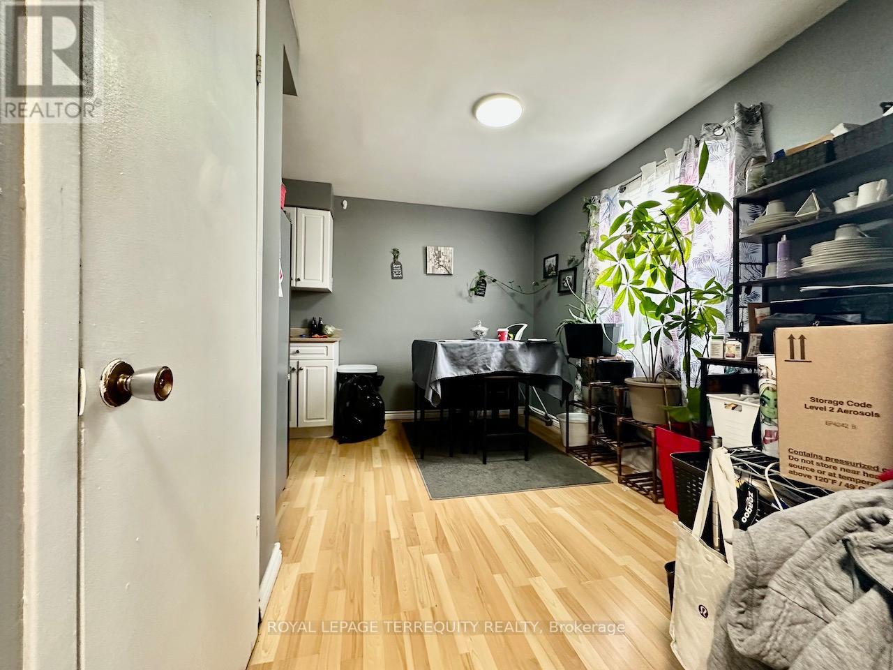 12 ORCHARD PLACE - 9
