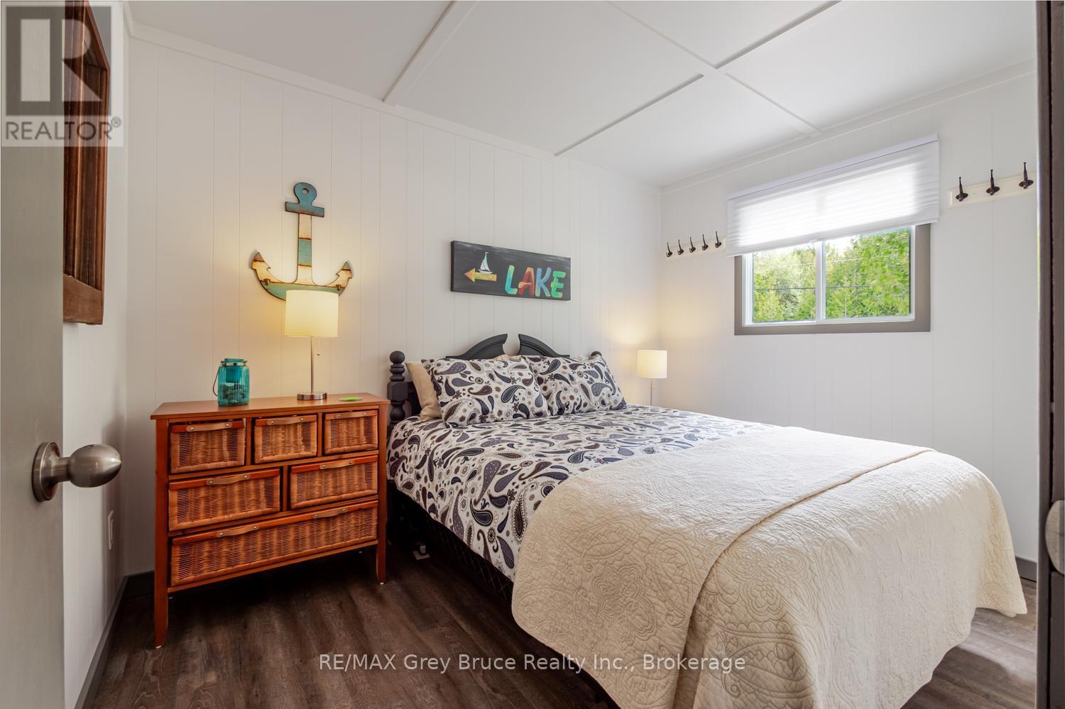 188 BAY STREET - 30