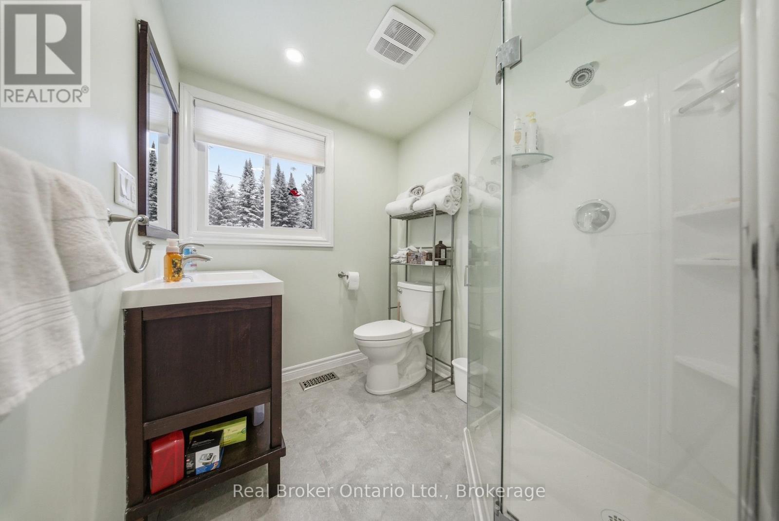 135 CAMP LANE - 29