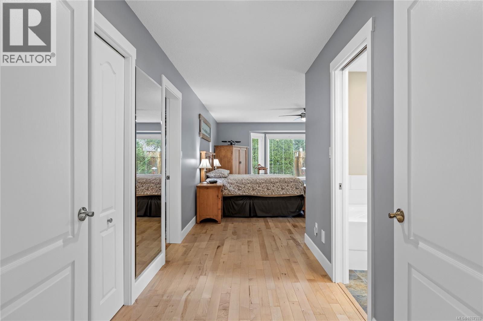 6645 Elm Rd - 30