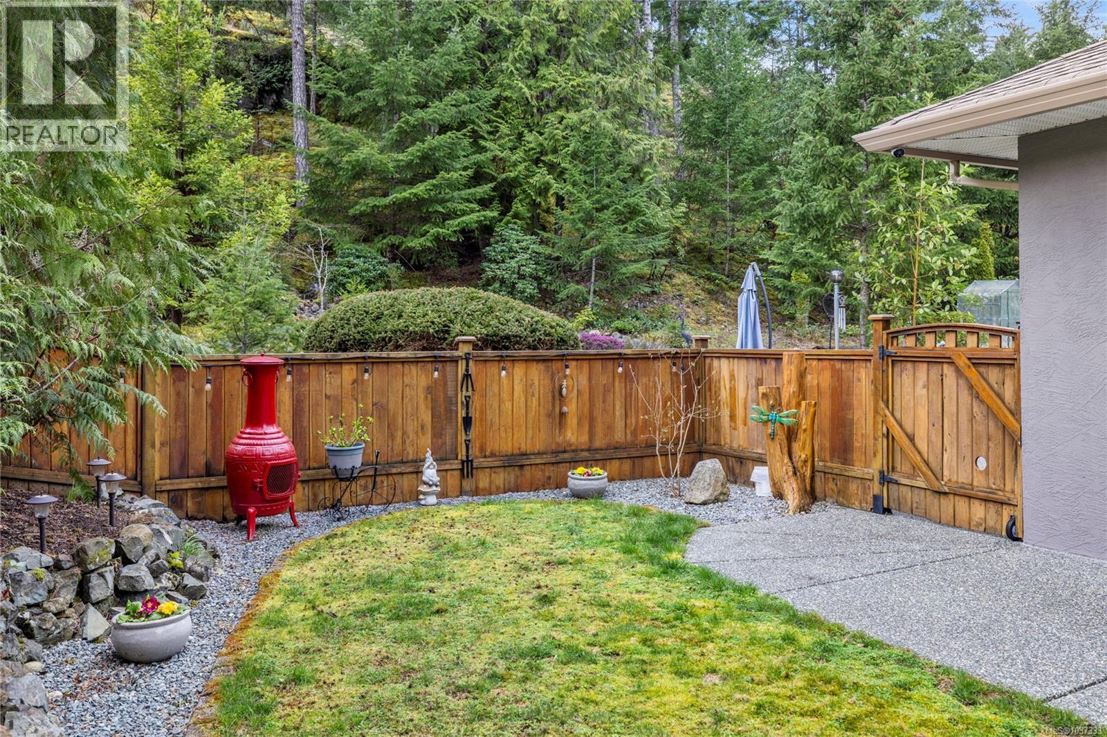 6645 Elm Rd - 66