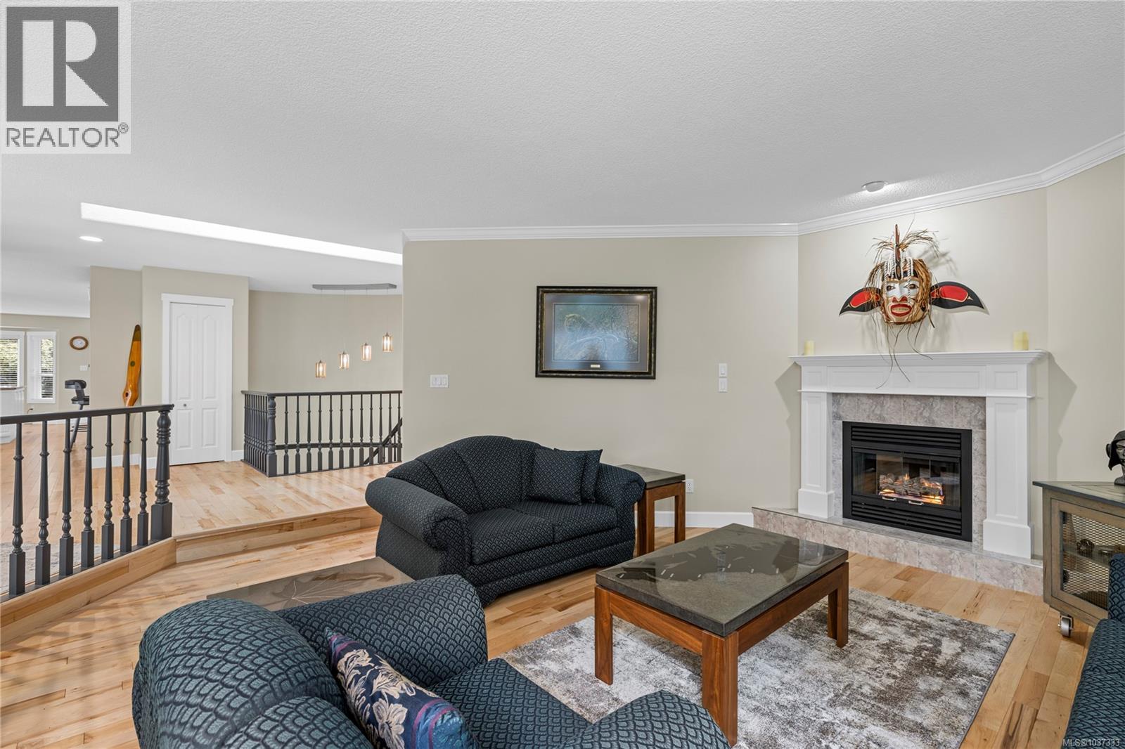 6645 Elm Rd - 7