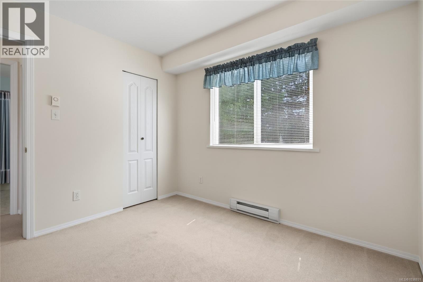 1353 Ocean View Ave - 22