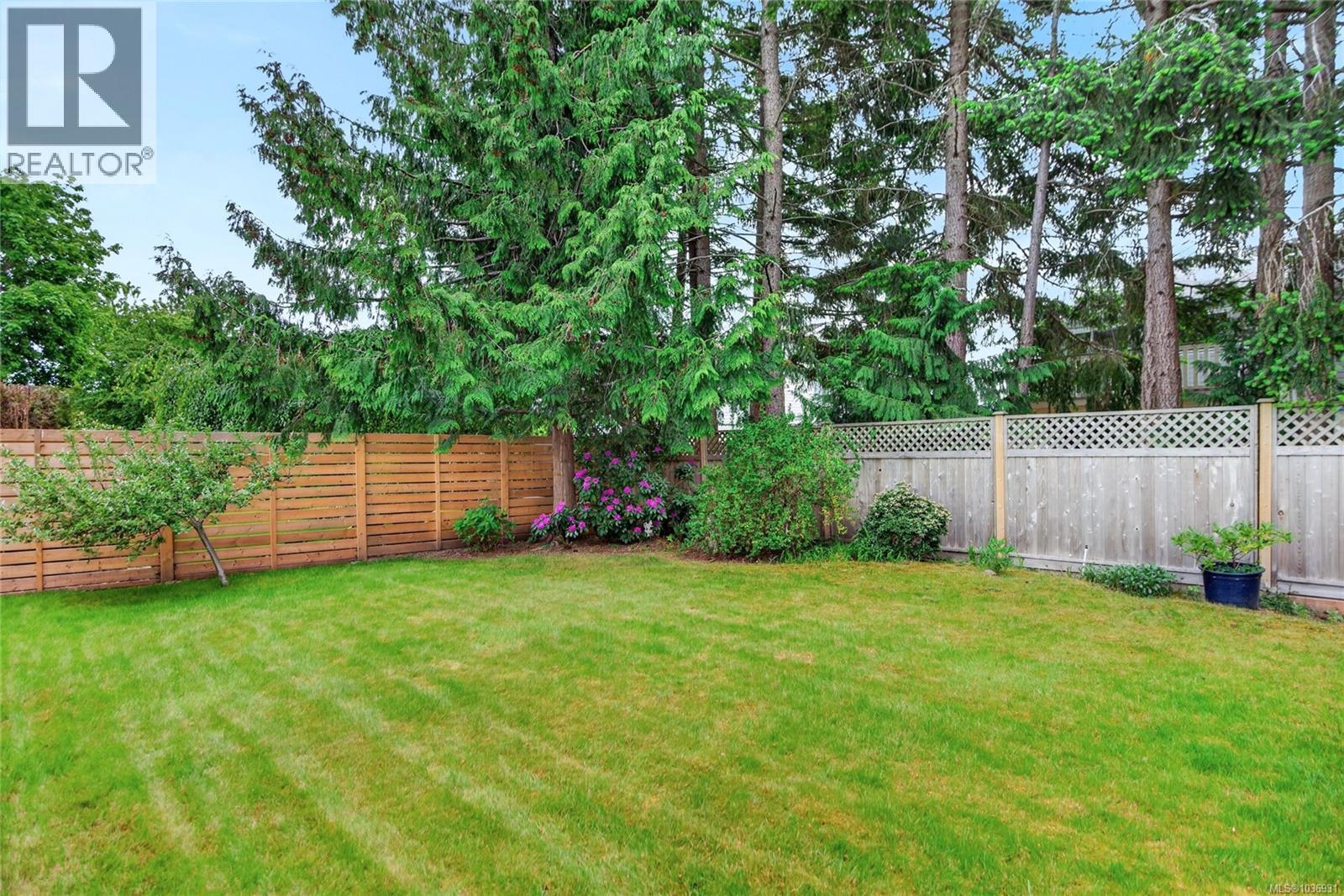 1353 Ocean View Ave - 28