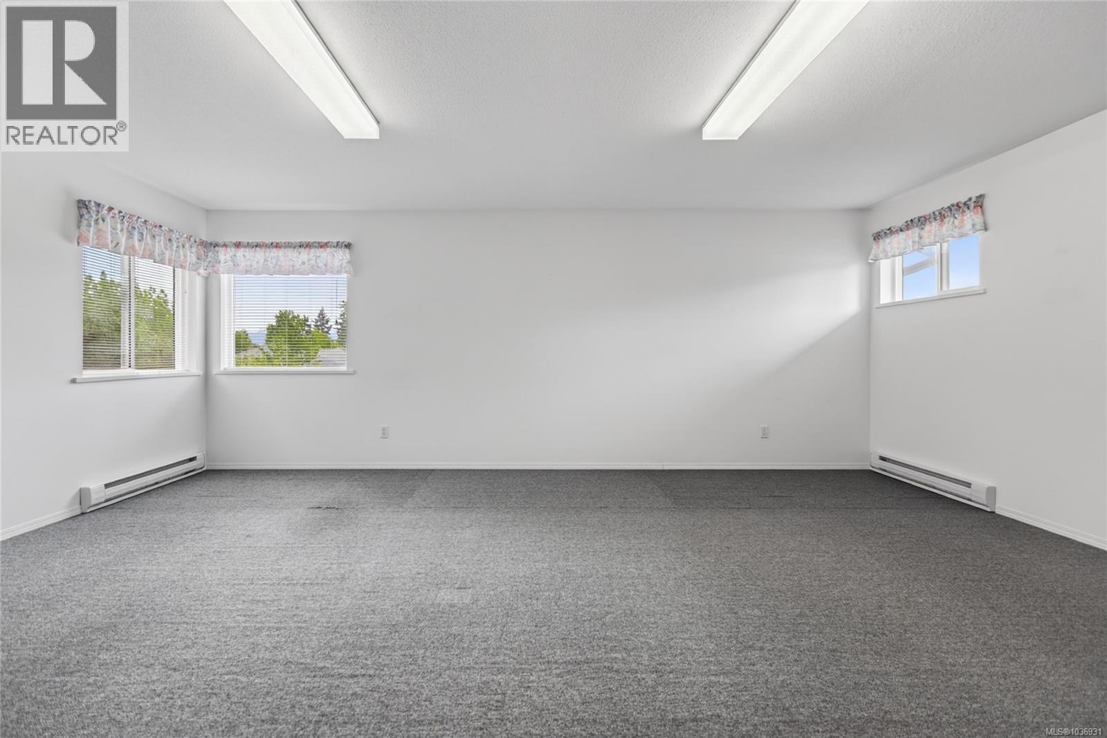 1353 Ocean View Ave - 19