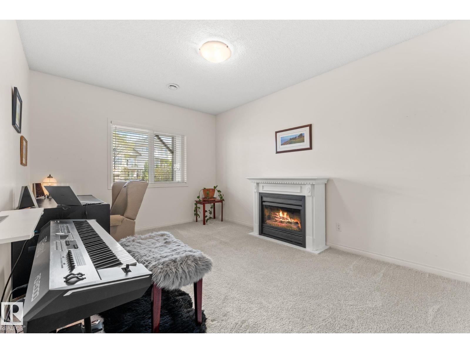 #6 10848 8 AV SW - 39