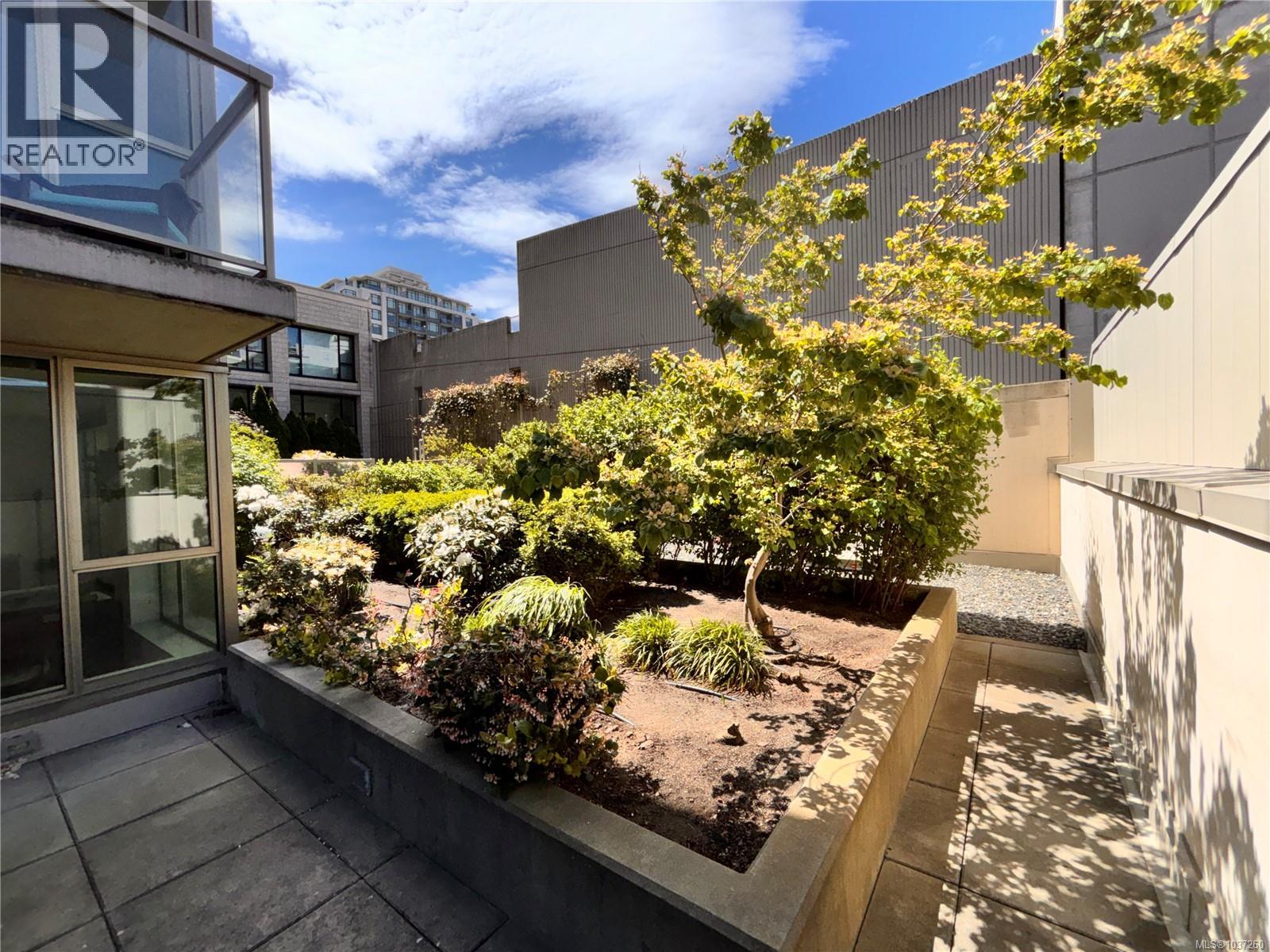 #208 760 Johnson St - 23