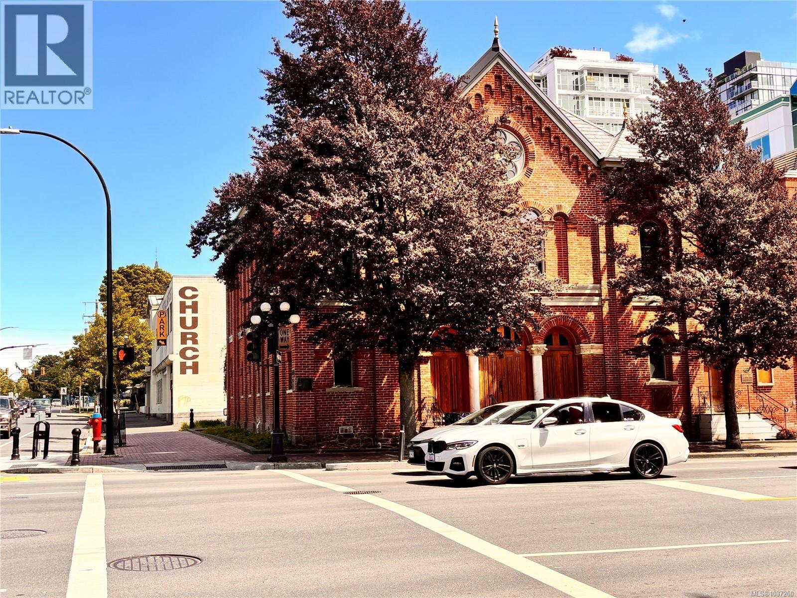 #208 760 Johnson St - 33