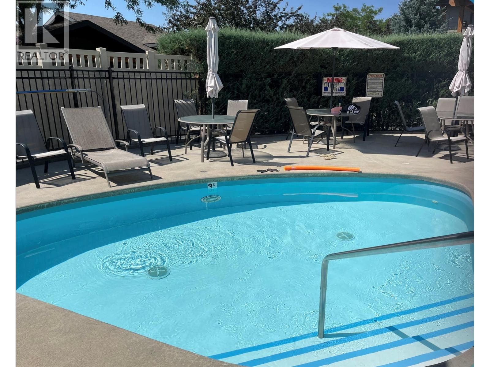 1583 GOLF RIDGE Drive - 40