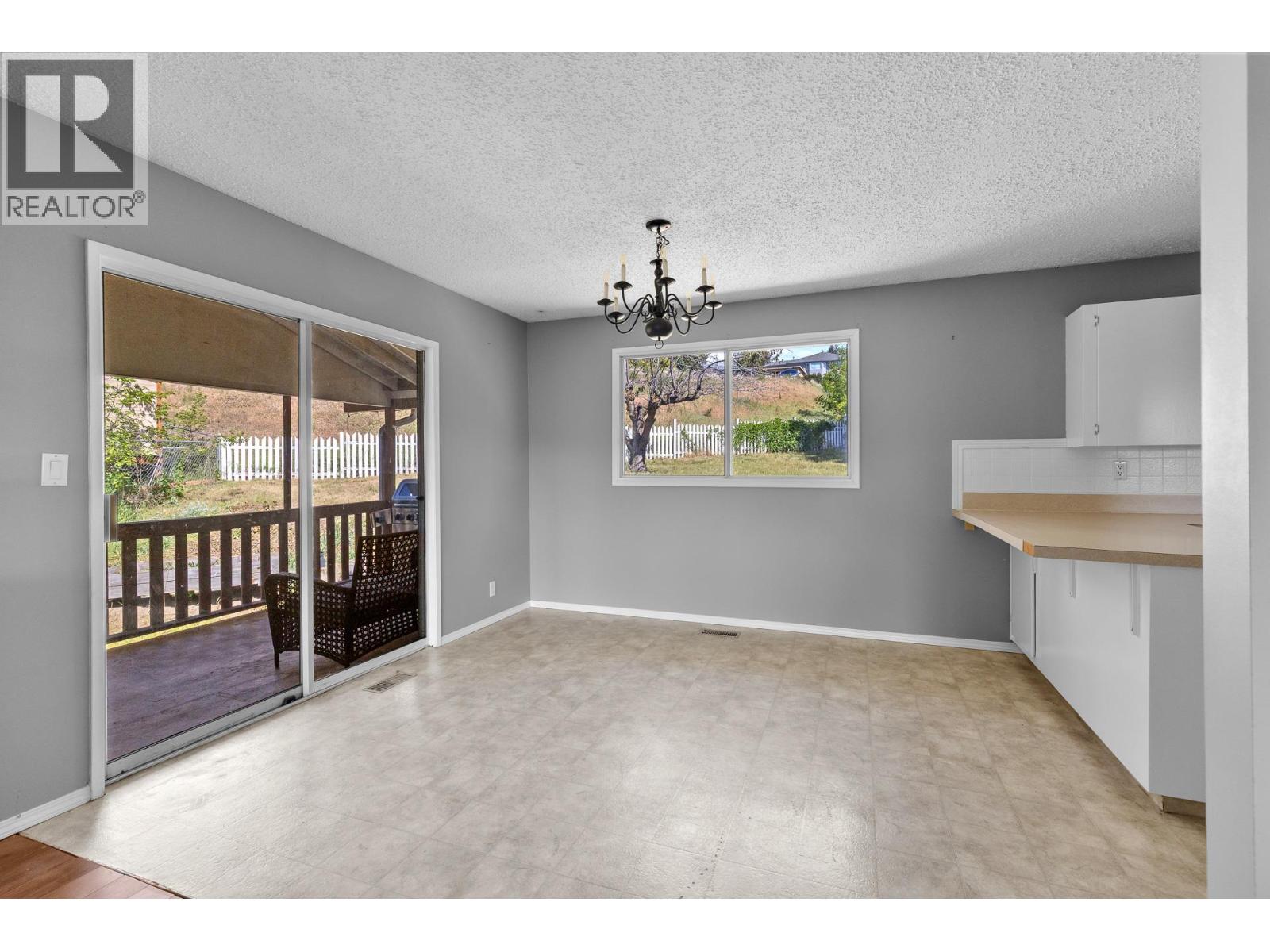 928 Stevenson Road - 14