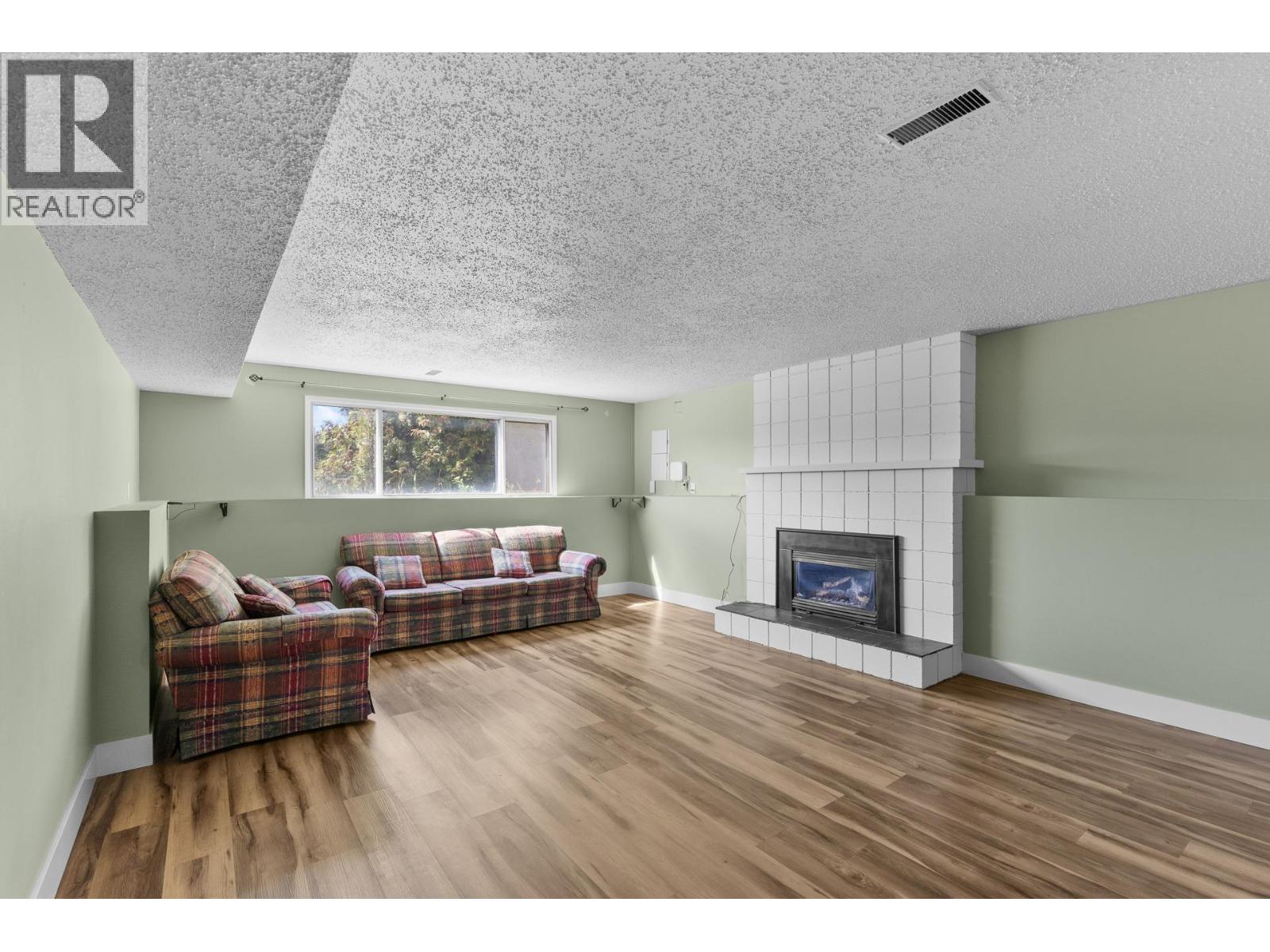 928 Stevenson Road - 26