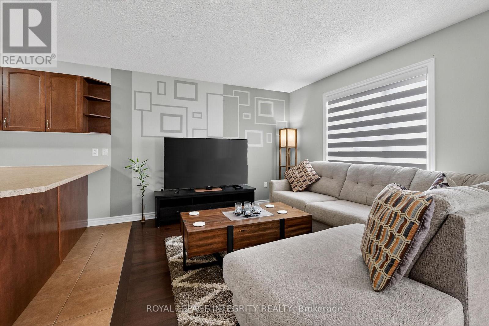 281 STERLING AVENUE - 16