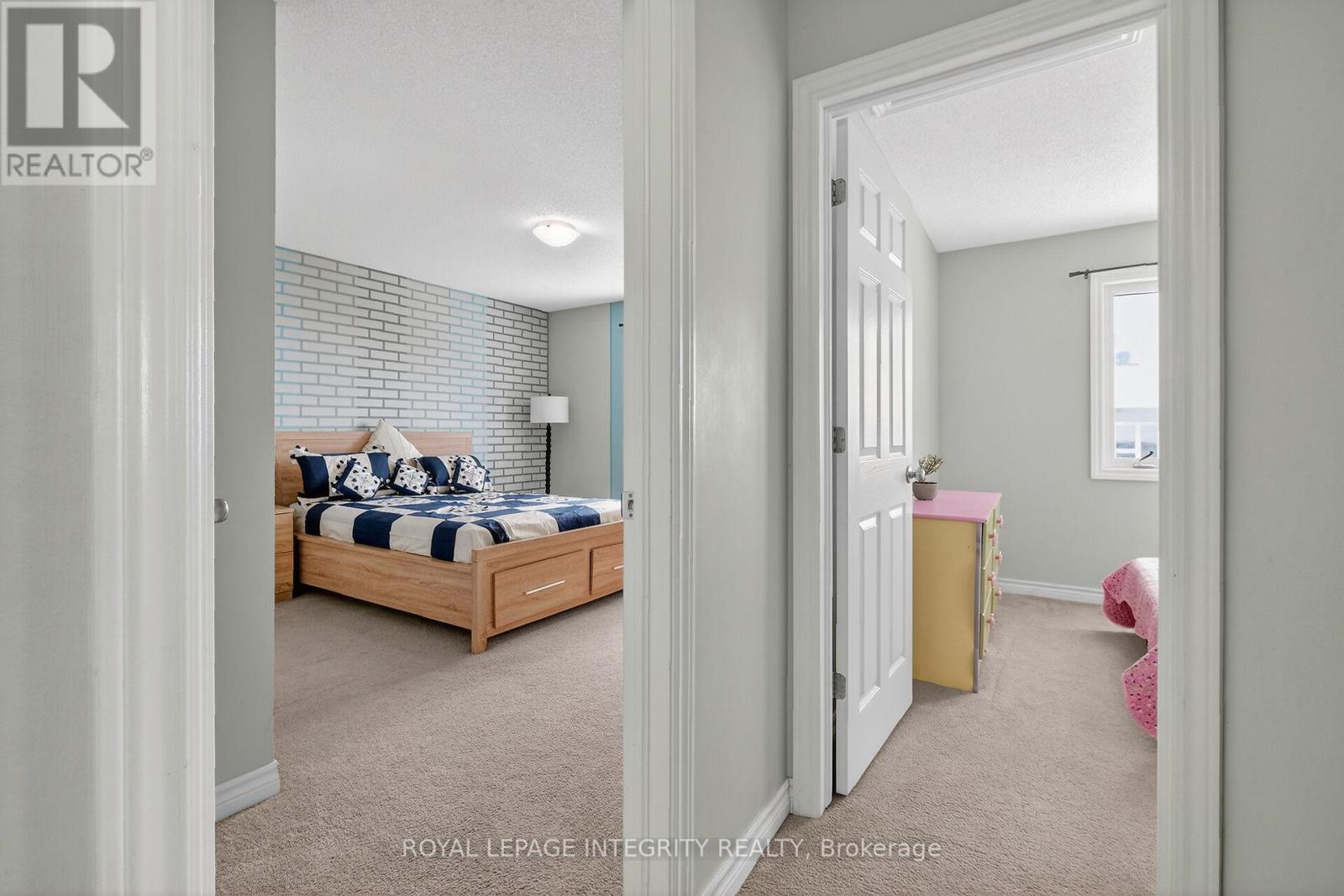 281 STERLING AVENUE - 29