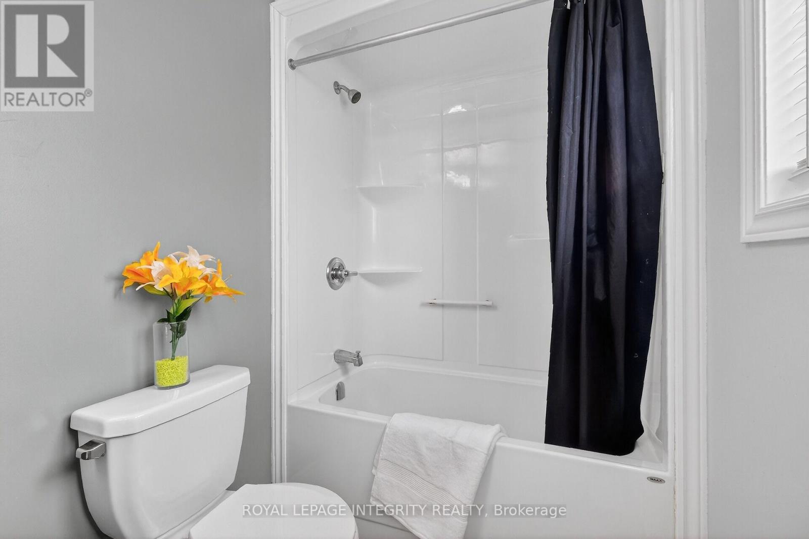 281 STERLING AVENUE - 37